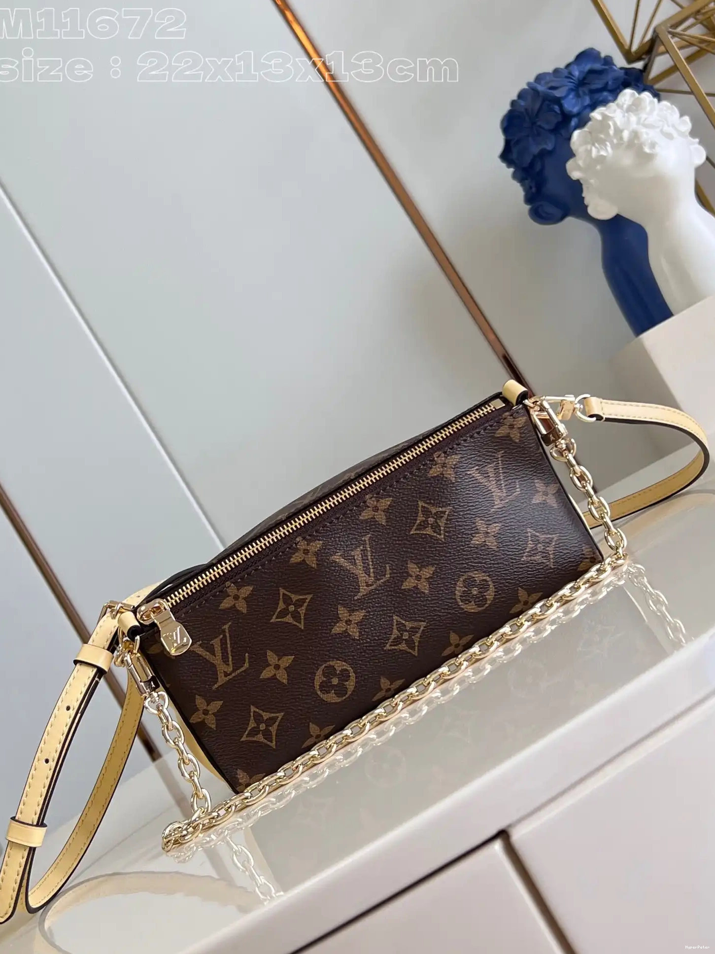 VUITTON LOUIS Bloom Pouch-22.5*13*13CM 0707